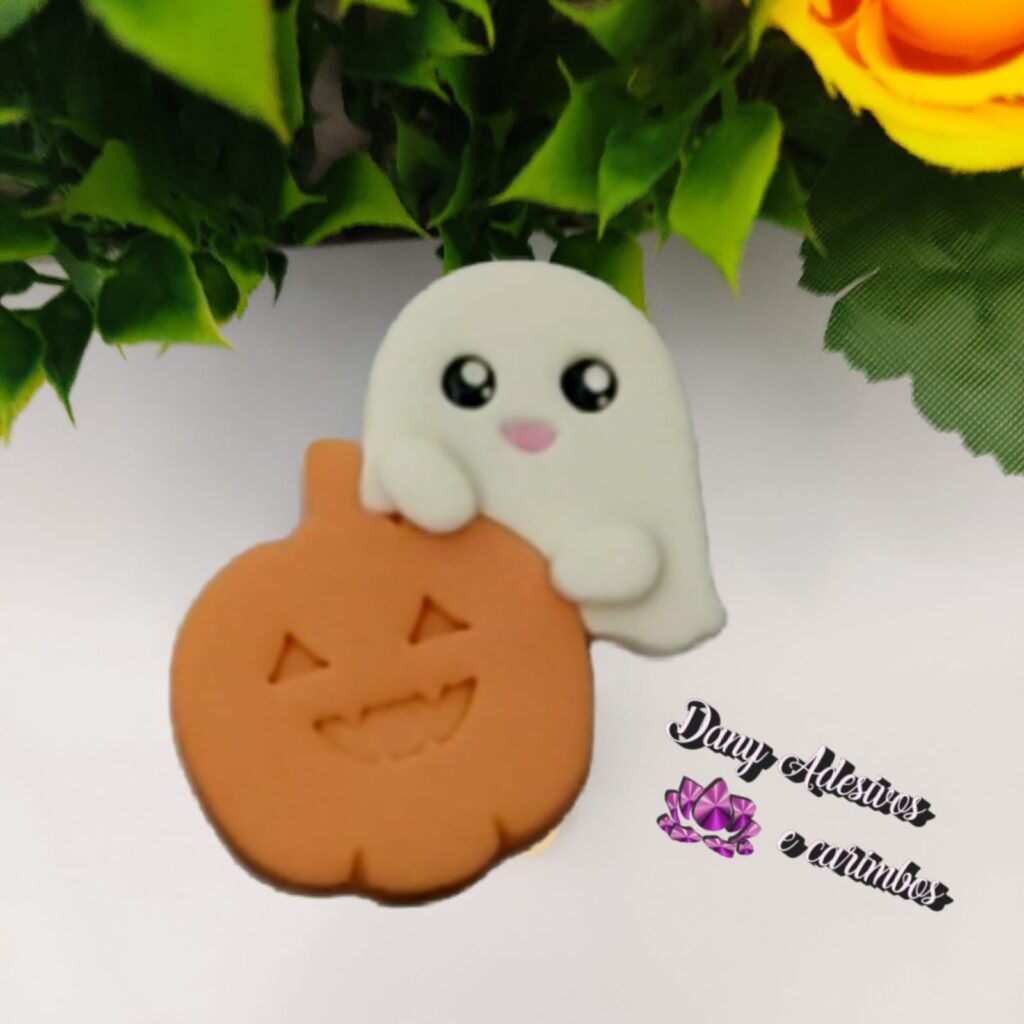 Fantasminha e abobora (  5,5cm)
